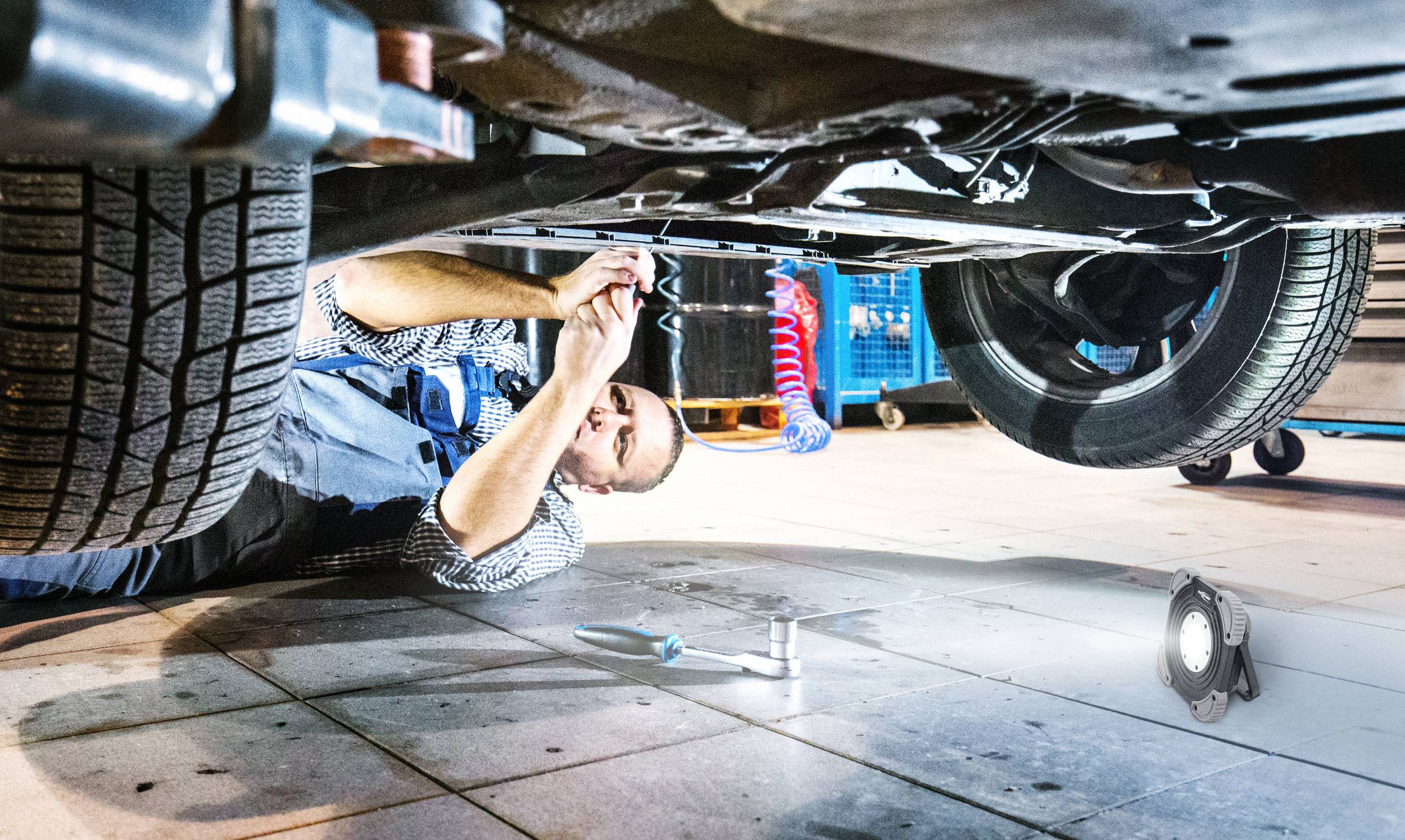 Ansmann 1600-0235 FL1400R LED Lampe de travail à batterie 10 W 1400 lm