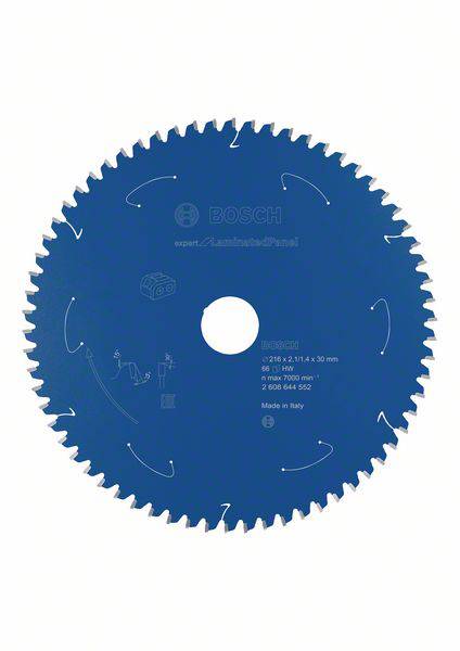 Une lame de scie circulaire bleue de Bosch, modèle 'Expert Laminate Panel', diamètre 216 mm, 60 dents, adaptée pour le stratifié.