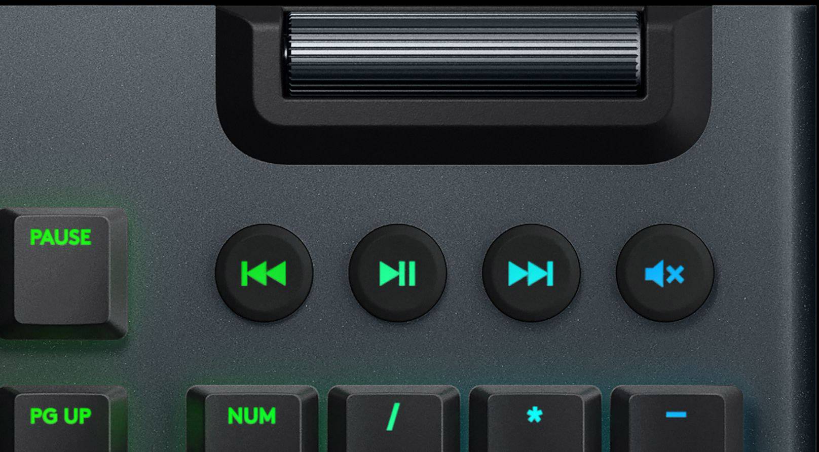 Logitech Gaming G815 Lightsync Clicky USB-Gaming-Tastatur Deutsch, QWERTZ, Windows® Schwarz Beleuch