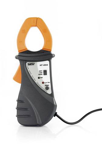 Un multimètre à pince numérique avec un boîtier noir et une pince orange pour mesurer les courants électriques.