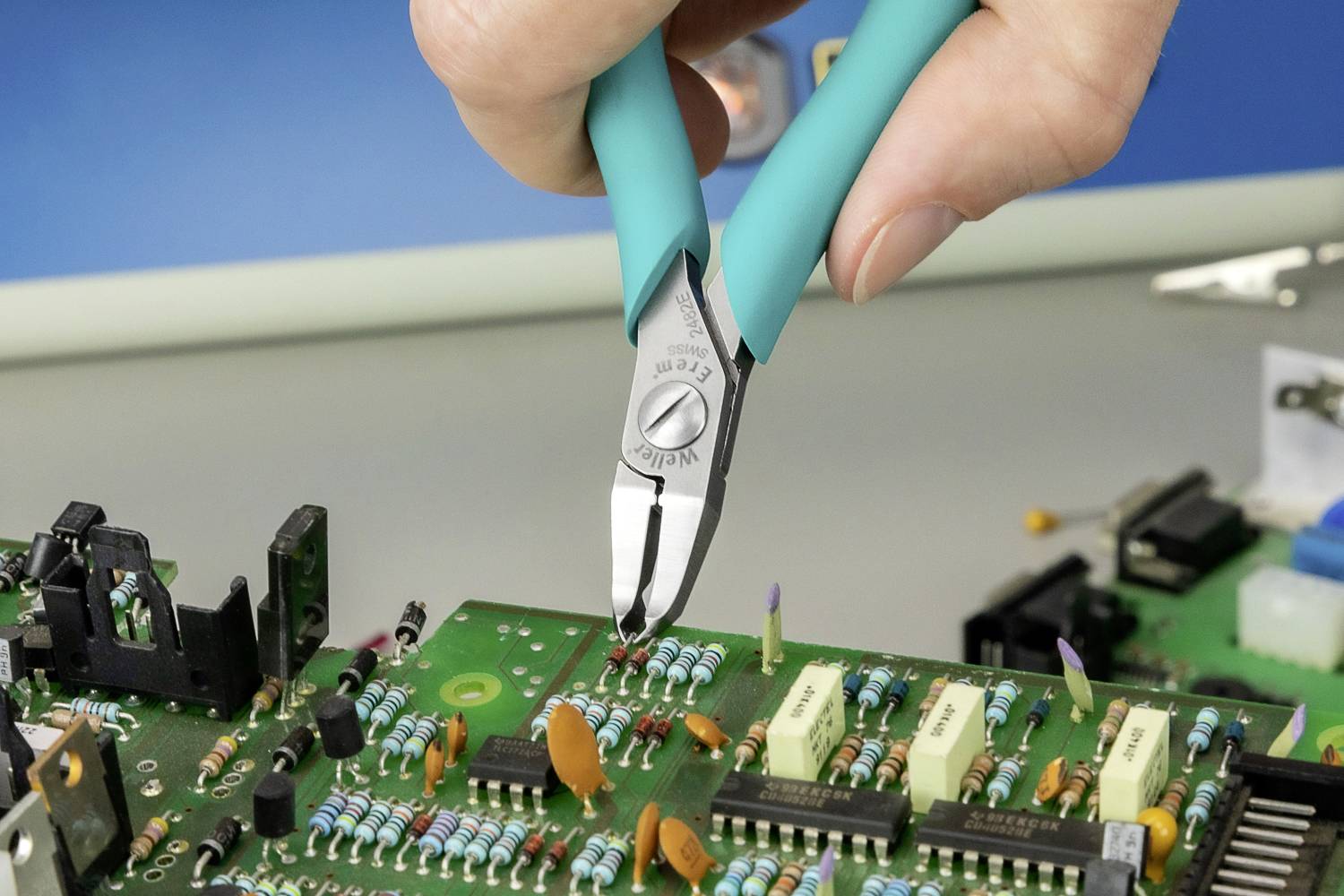 Weller Erem® 2482E antistatique (ESD) Pince coupante pointue 135 mm