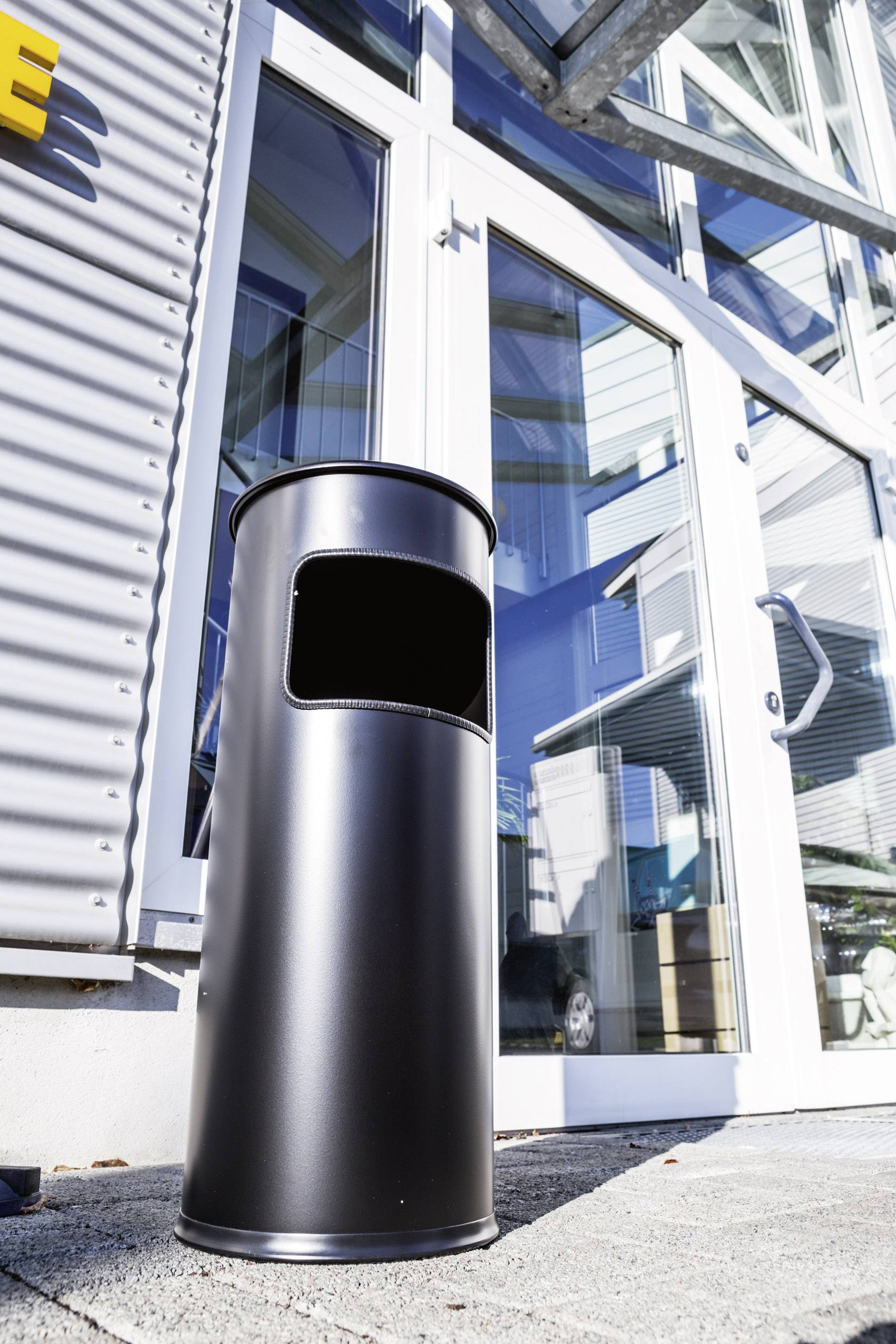 Durable 333201 Corbeille à papier 17 l métal (Ø x H) 250 mm x 630 mm noir avec cendrier 1 pc(s)