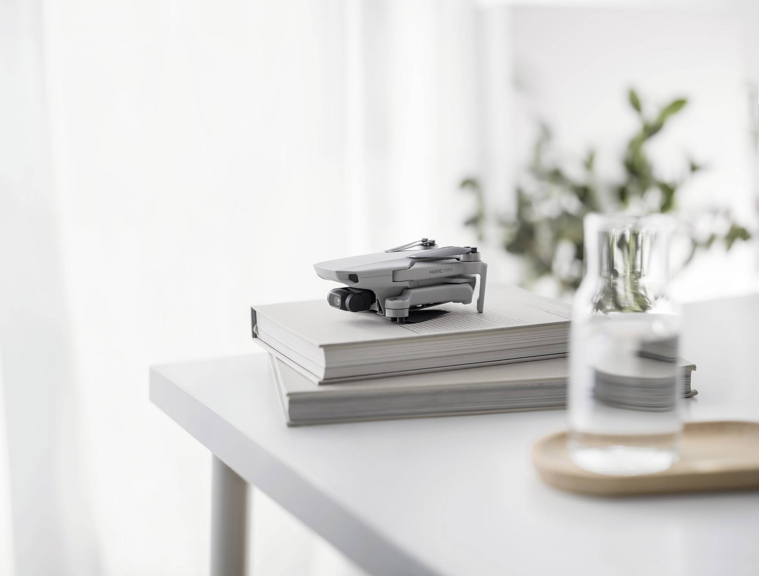 DJI Mavic Mini Fly More Combo Drone quadricoptère prêt à voler (RtF) prises de vue aériennes blanc