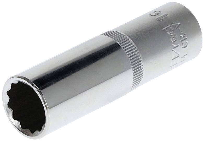 Une noix d'arrêt en argent, cylindrique avec une surface intérieure dentée et une poignée cannelée, utilisée pour serrer des écrous.