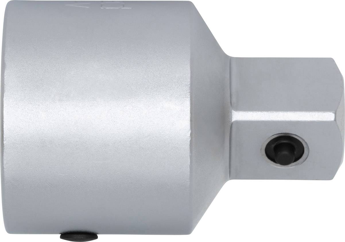 Adaptateur métallique à corps cylindrique et extrémité de fixation carrée. Utilisé comme élément de connexion entre des outils.