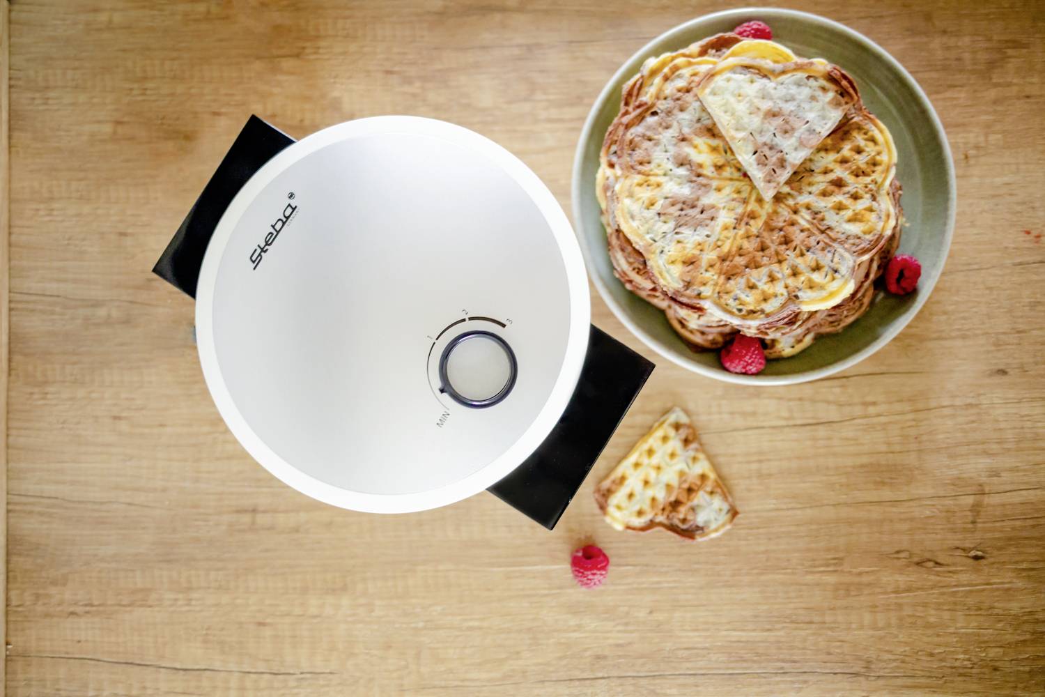 Steba WE 16 Gaufrier noir, blanc