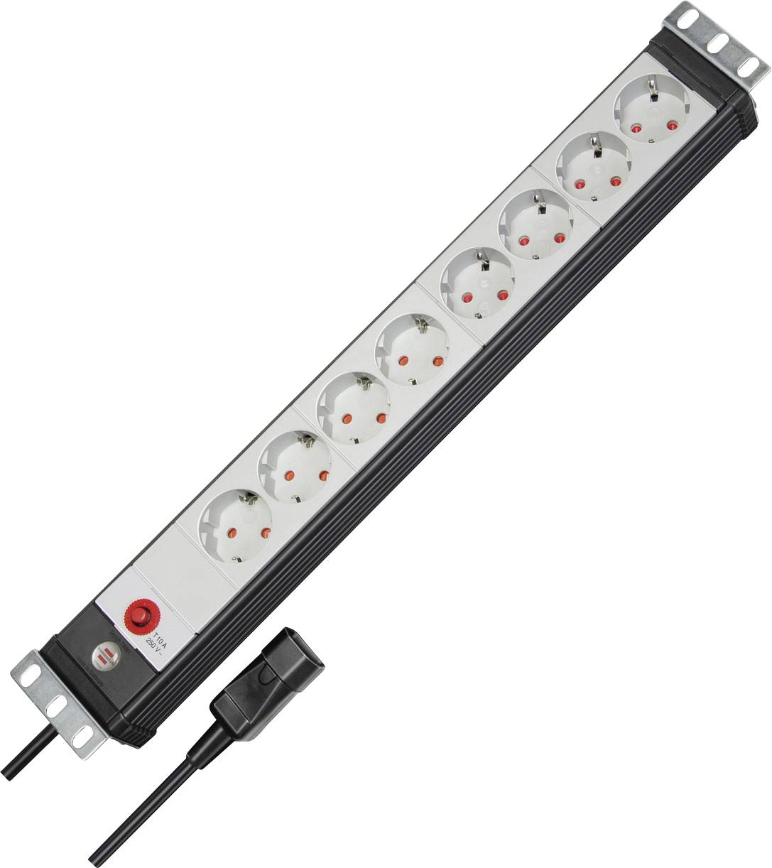 Multiprise noire et argentée avec huit prises et un interrupteur rouge, présentée avec un cordon branché.