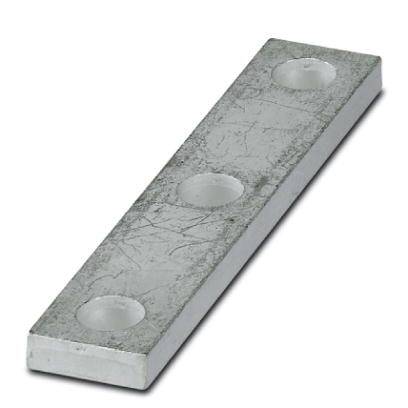 Un morceau de métal rectangulaire gris avec trois trous répartis uniformément.