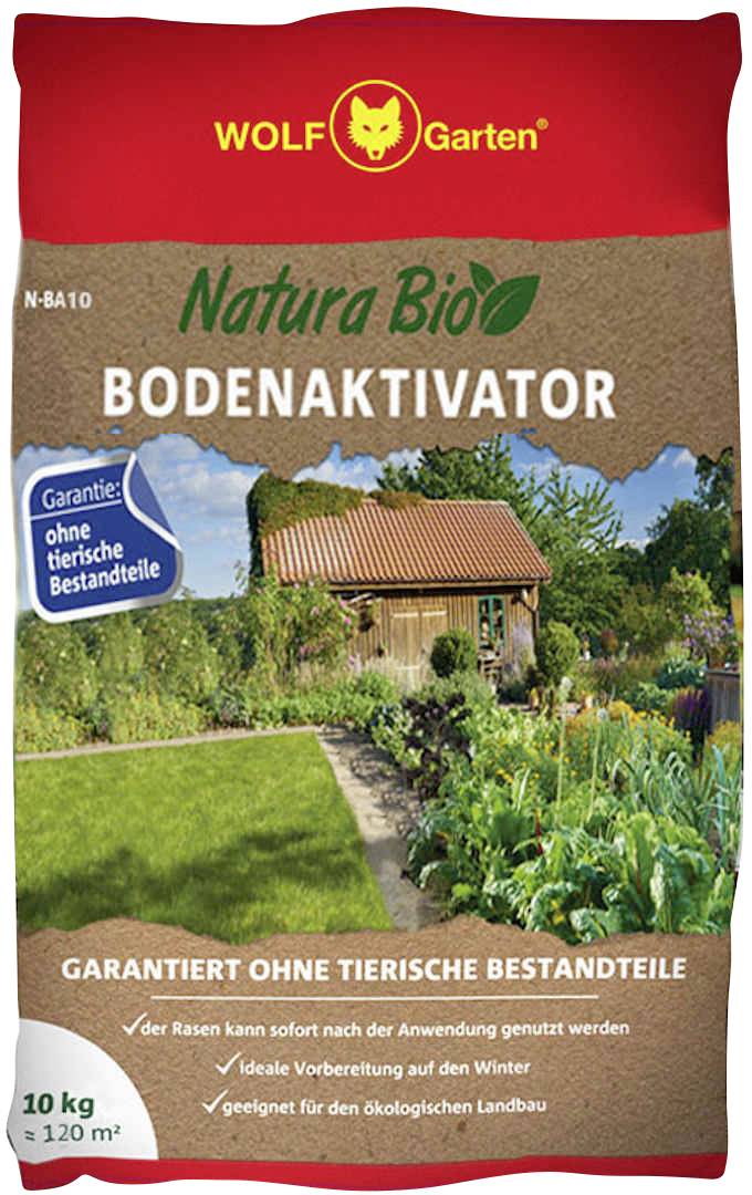 Un emballage rouge de 'Natura Bio Activateur de Sol' avec une image de jardin. Texte : 'Garanti sans composants d'origine animale', idéal pour l'agriculture biologique.
