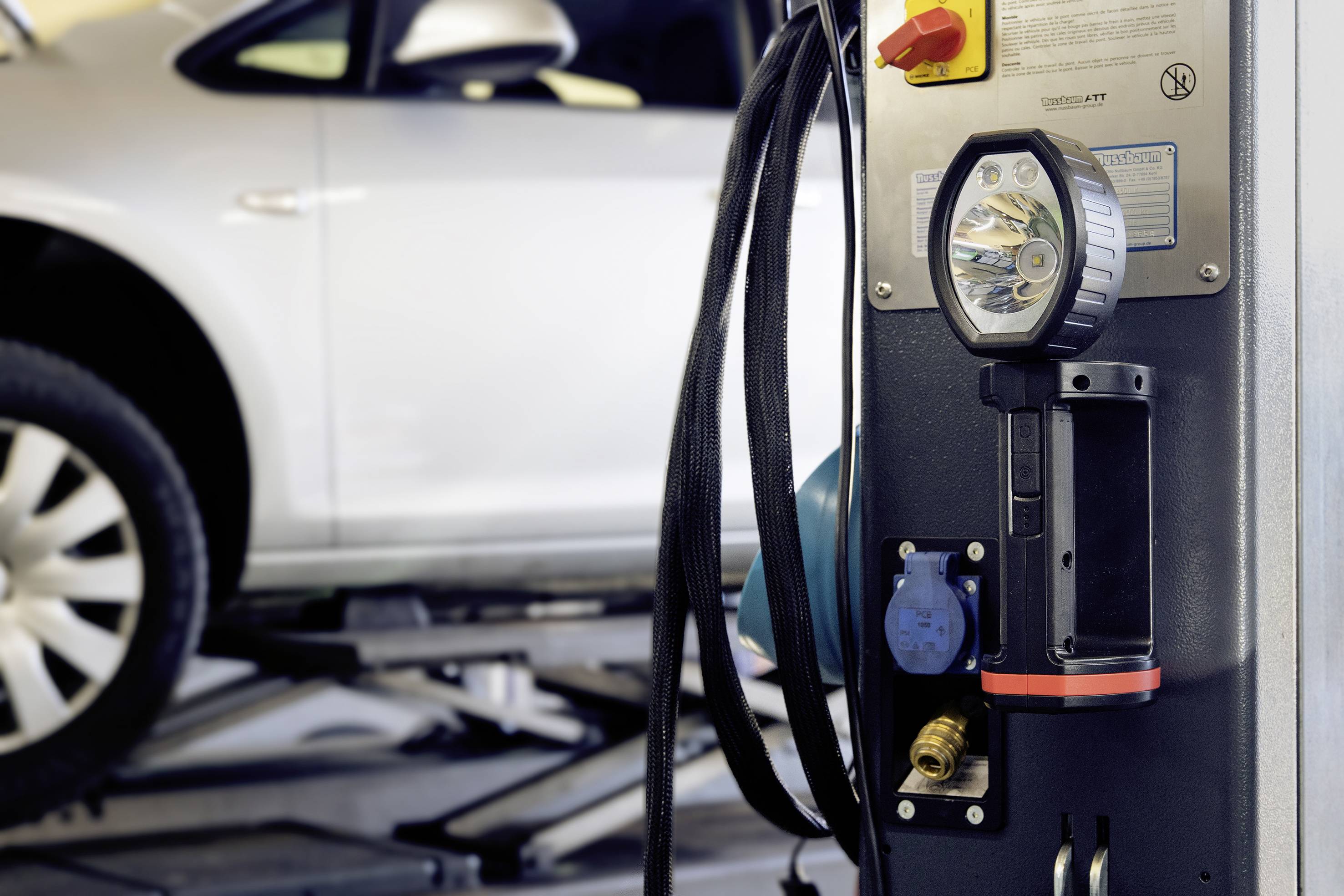 Lampe torche sans fil Ansmann 1600-0223 noir N/A 990 g