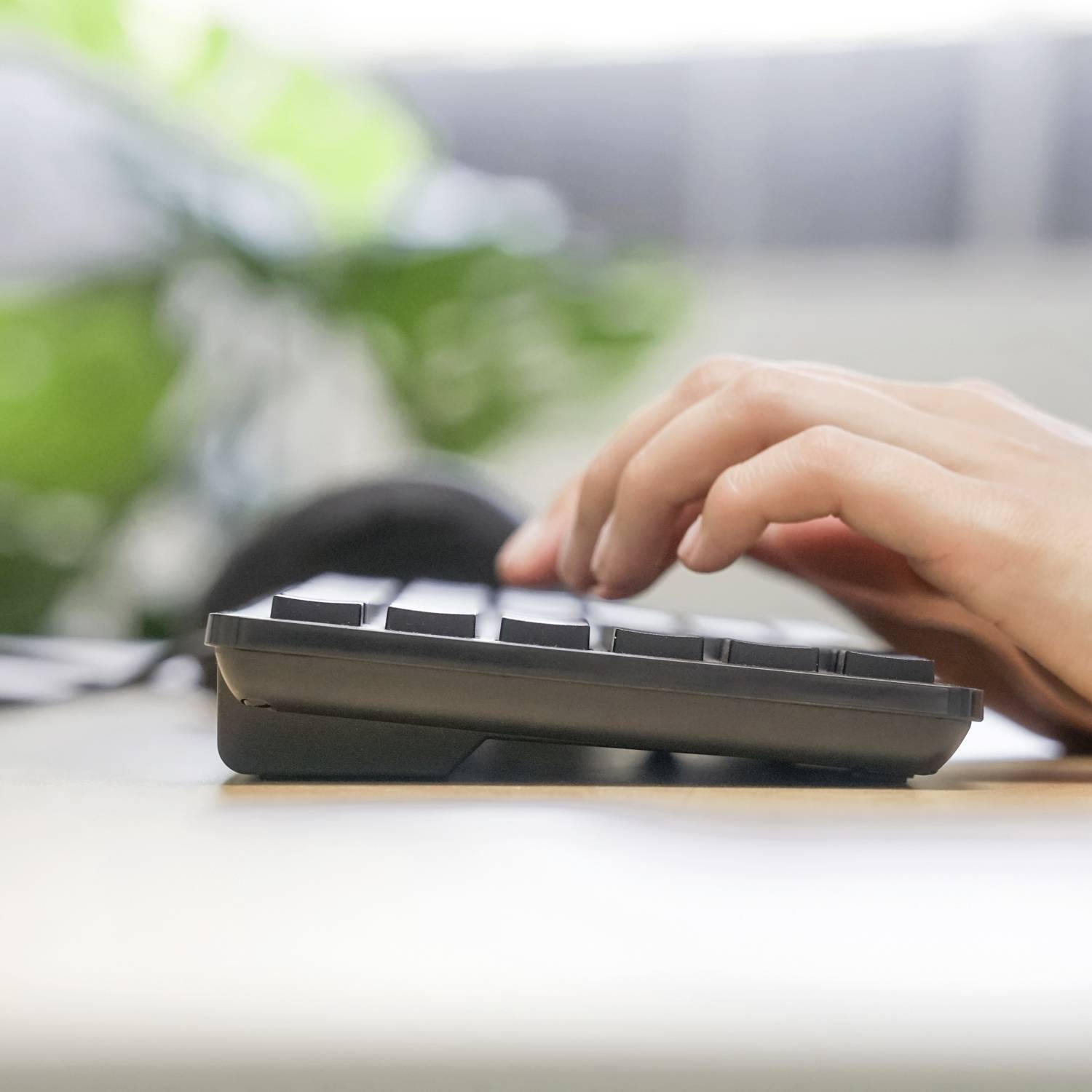 Perixx PERIBOARD-117 P DE B PS2 Clavier allemand, QWERTZ noir