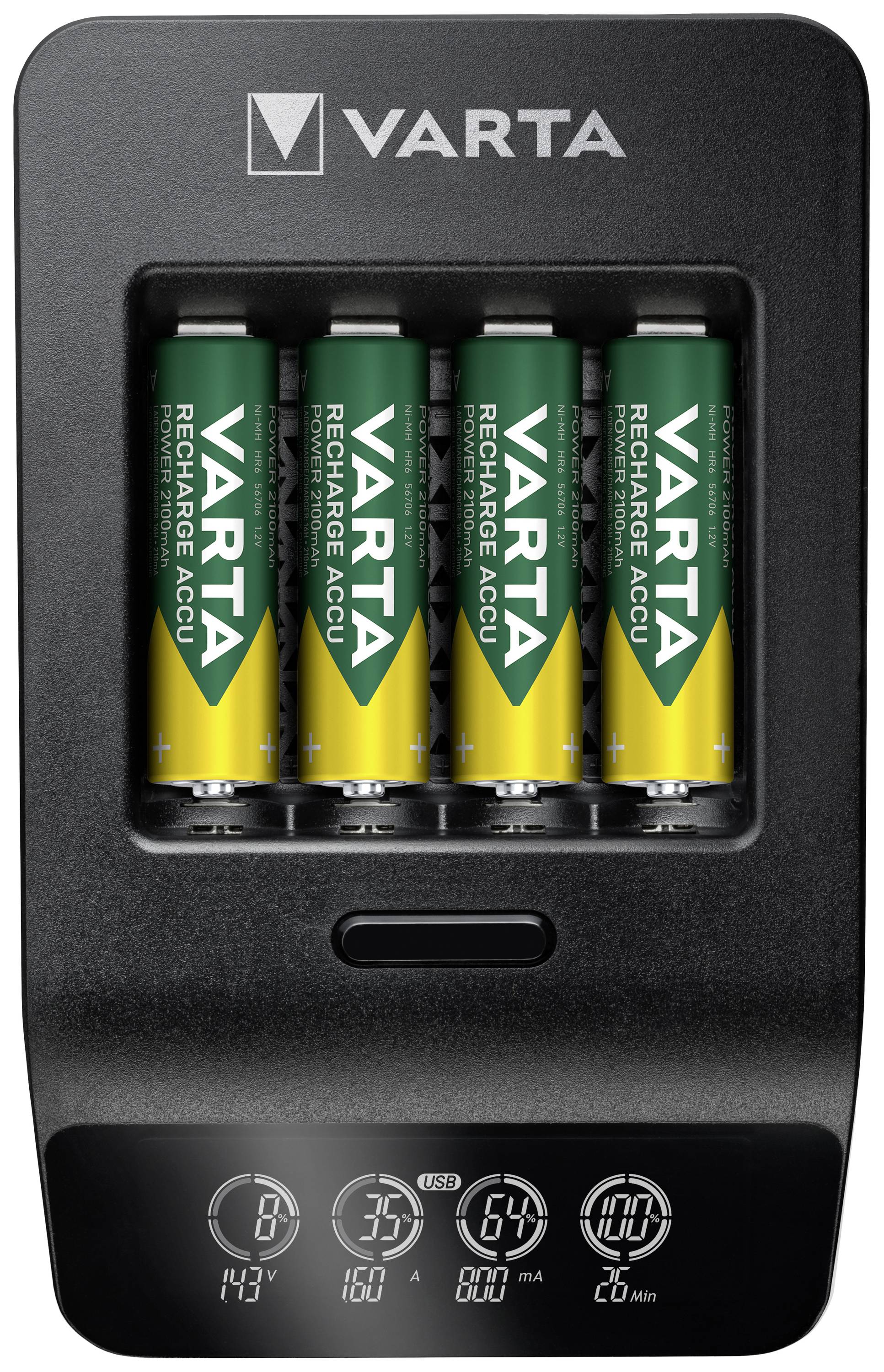 Chargeur avec quatre batteries rechargeables VARTA installées ; affiche l'état de charge et le temps restant sur un écran numérique.