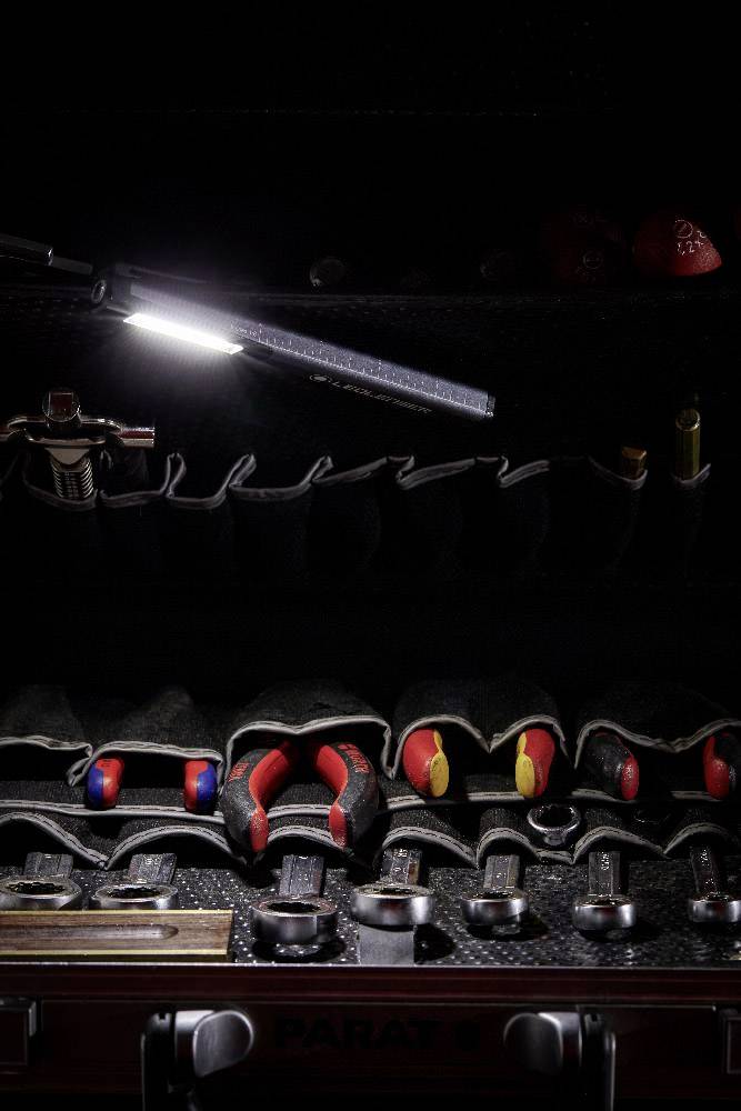 Ledlenser 502082 iW2R Lampe stylo à batterie LED 164 mm noir