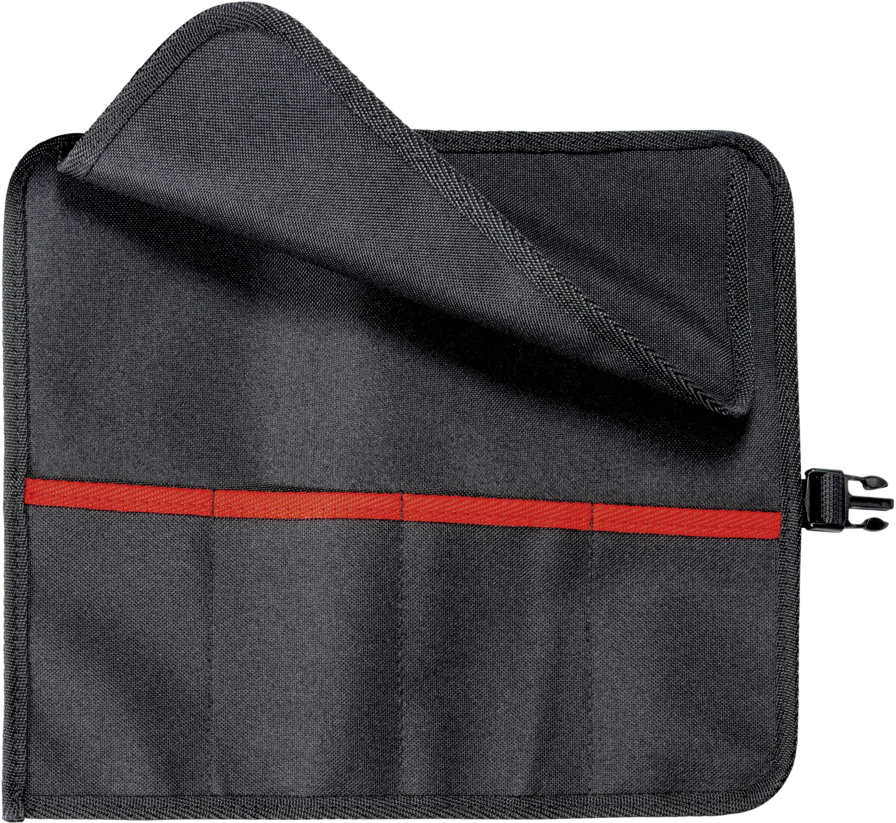 Sacoche à outils noire avec une bande rouge, ouverte, montrant plusieurs compartiments pour ranger des outils ou des accessoires.