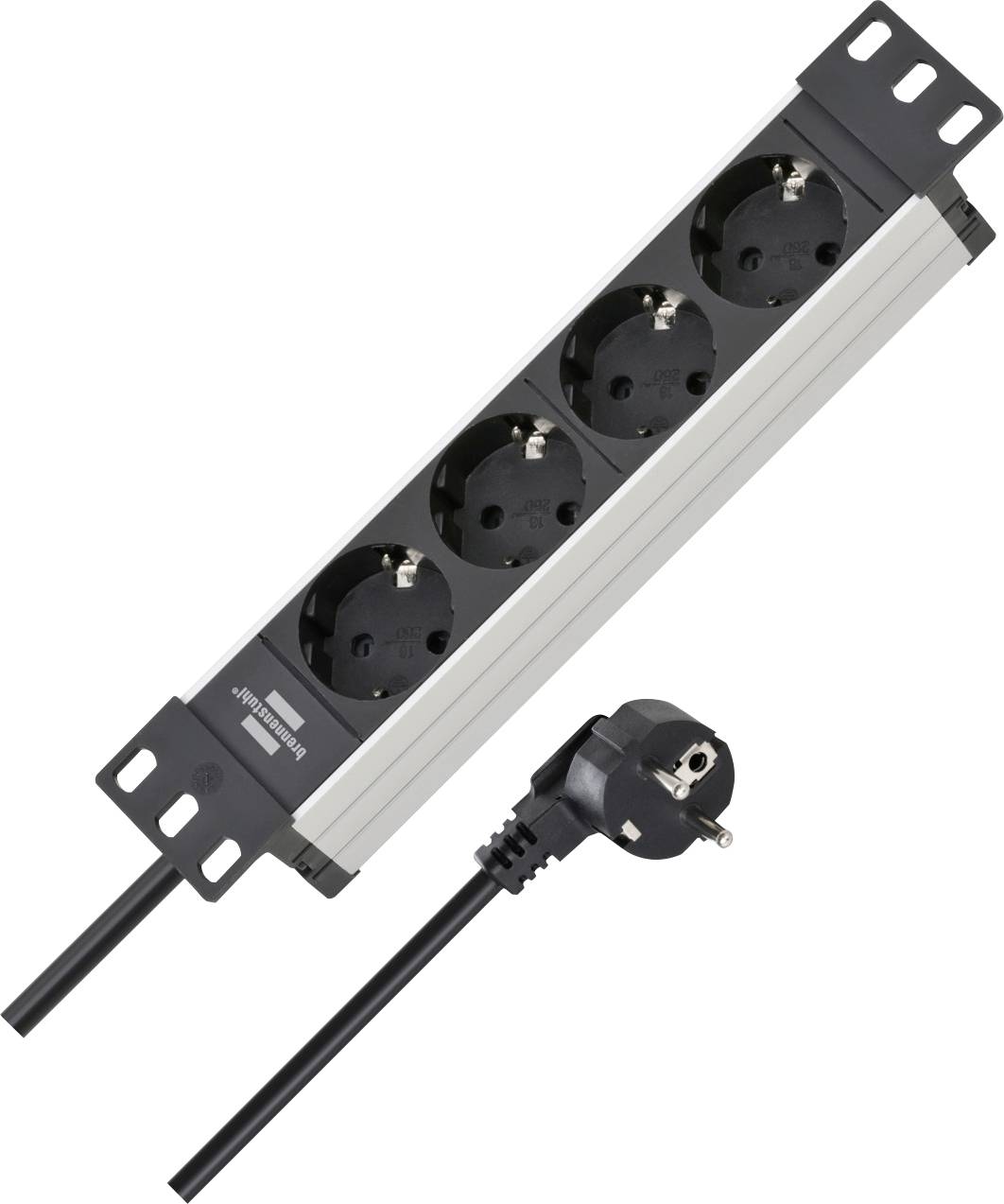 Multiprise à quatre prises avec fiche de terre et supports de montage, présentée avec cordon d'alimentation attaché sur un fond blanc.