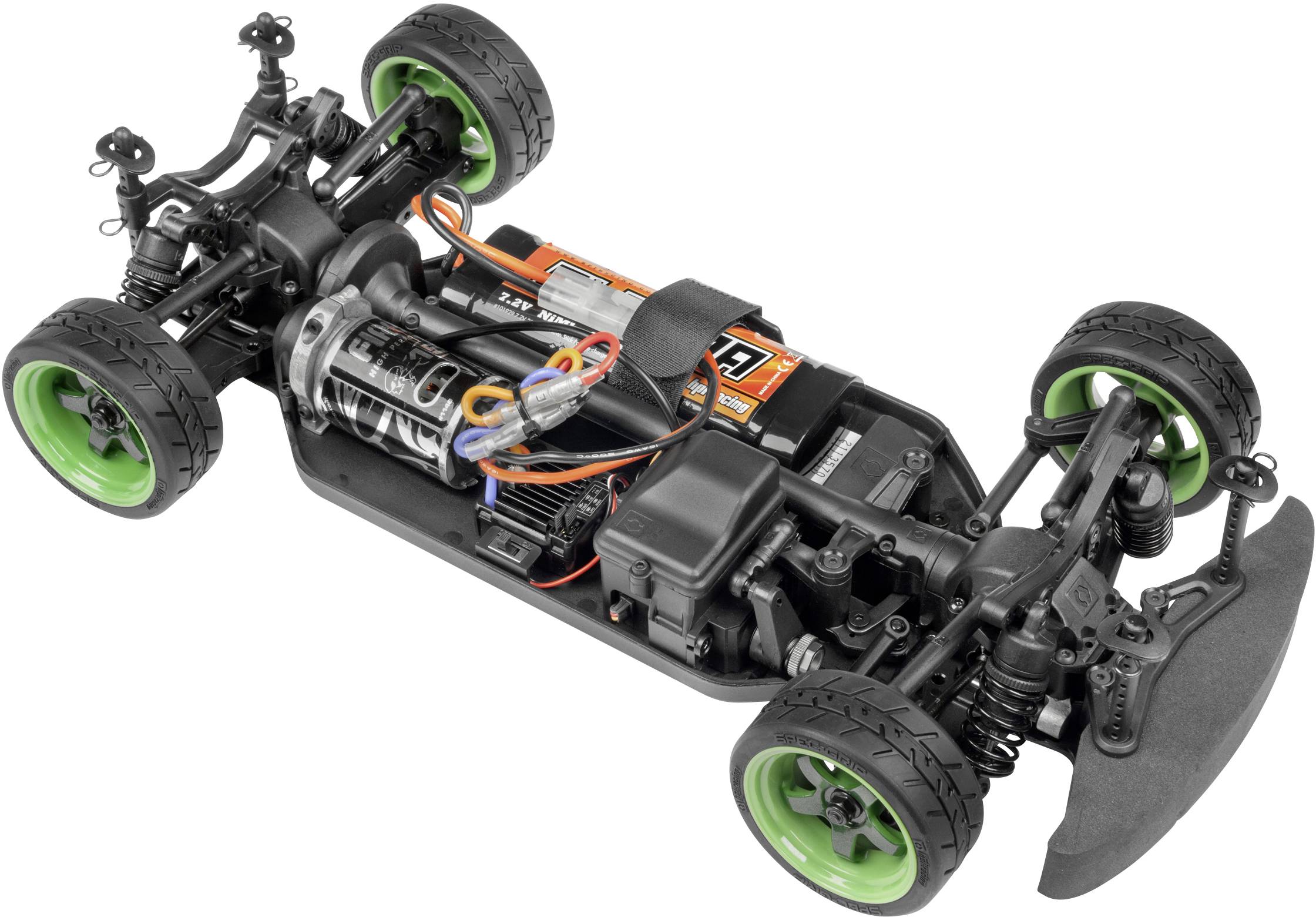 Un châssis de voiture télécommandé avec des pneus verts. Le moteur, l'électronique et la suspension sont visibles.
