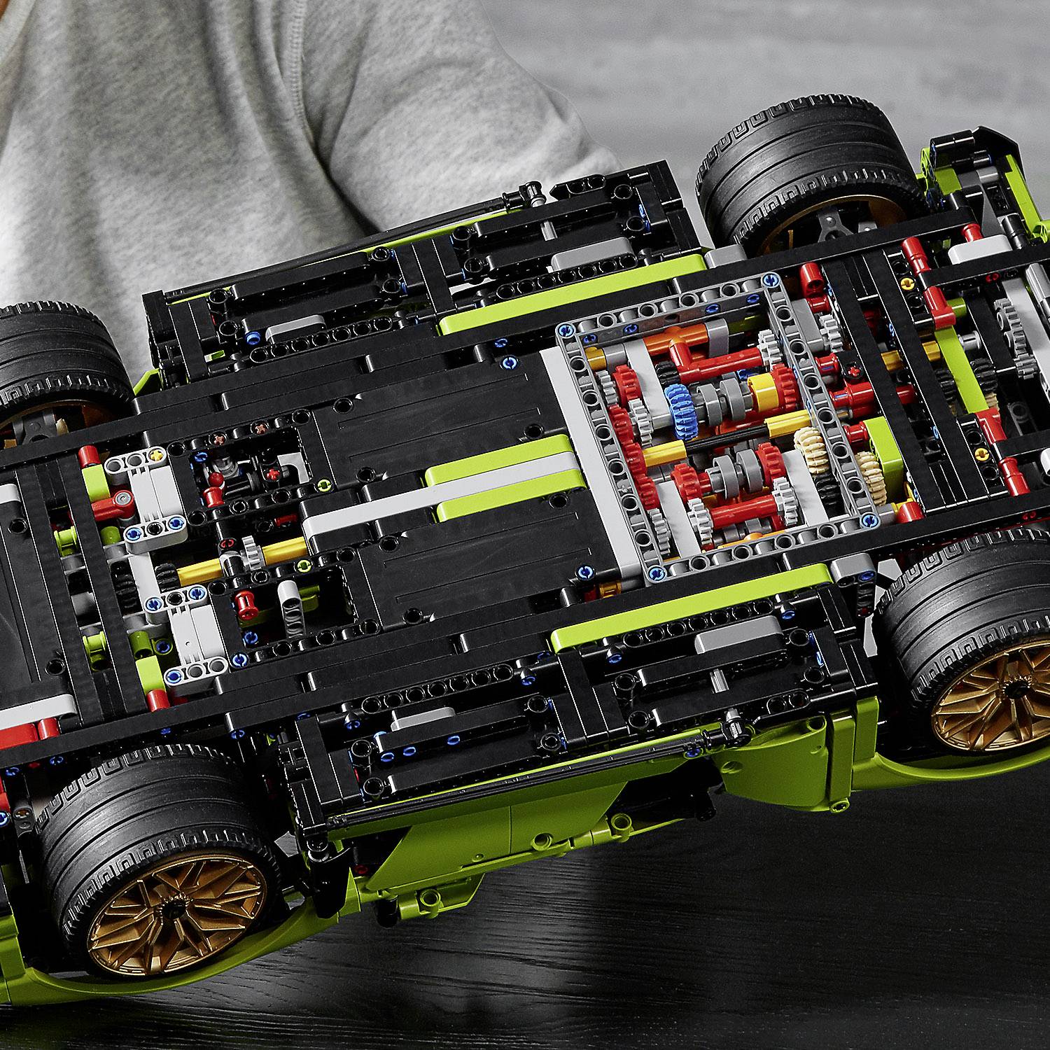 42115 LEGO® TECHNIC Lamborghini Sián FKP 37