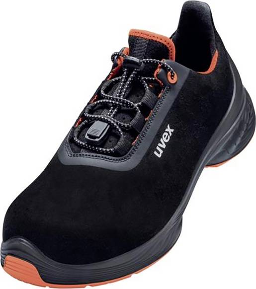 Chaussure de sécurité noire avec des accents orange, laçage moderne et logo uvex sur le côté.