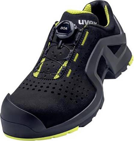 Chaussure de sécurité noire, sportive, avec des accents jaunes et un système de laçage BOA à molette, adaptée aux environnements de travail.