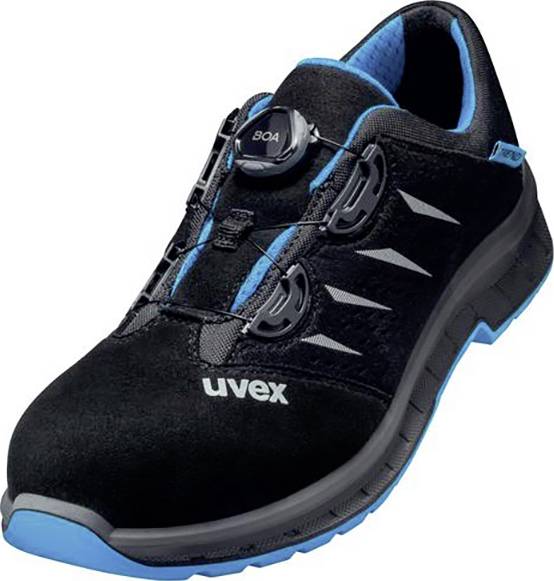 Une chaussure de sécurité noire avec des accents bleus et un système de fermeture à molette. Marquée 'uvex' sur le côté.
