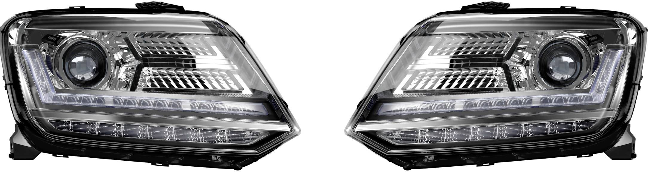 Deux phares de voiture modernes à technologie LED, présentant un design détaillé et futuriste.
