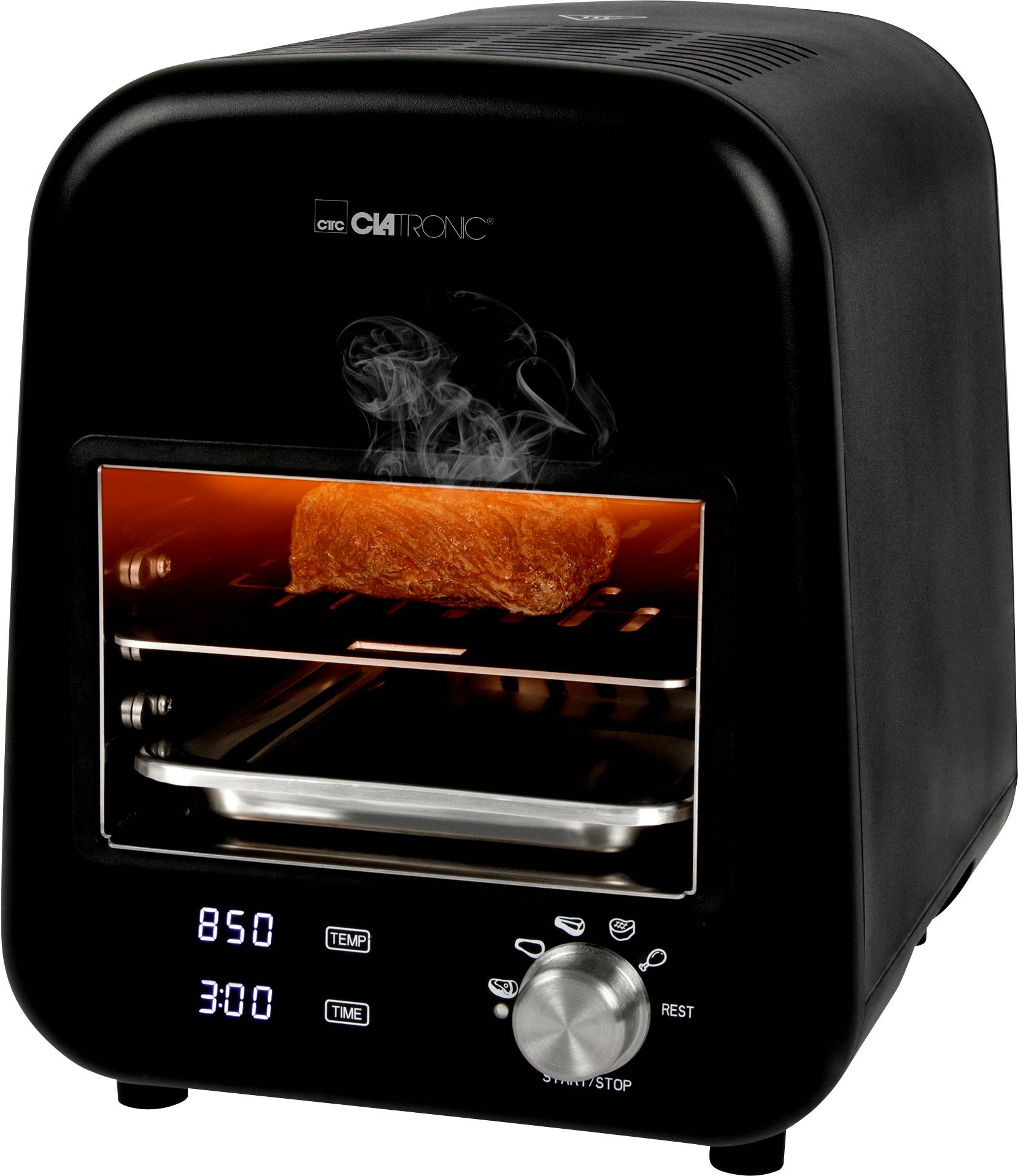 Un petit four noir avec un intérieur éclairé montre un morceau de viande sur une grille, la température étant réglée à 850°C.