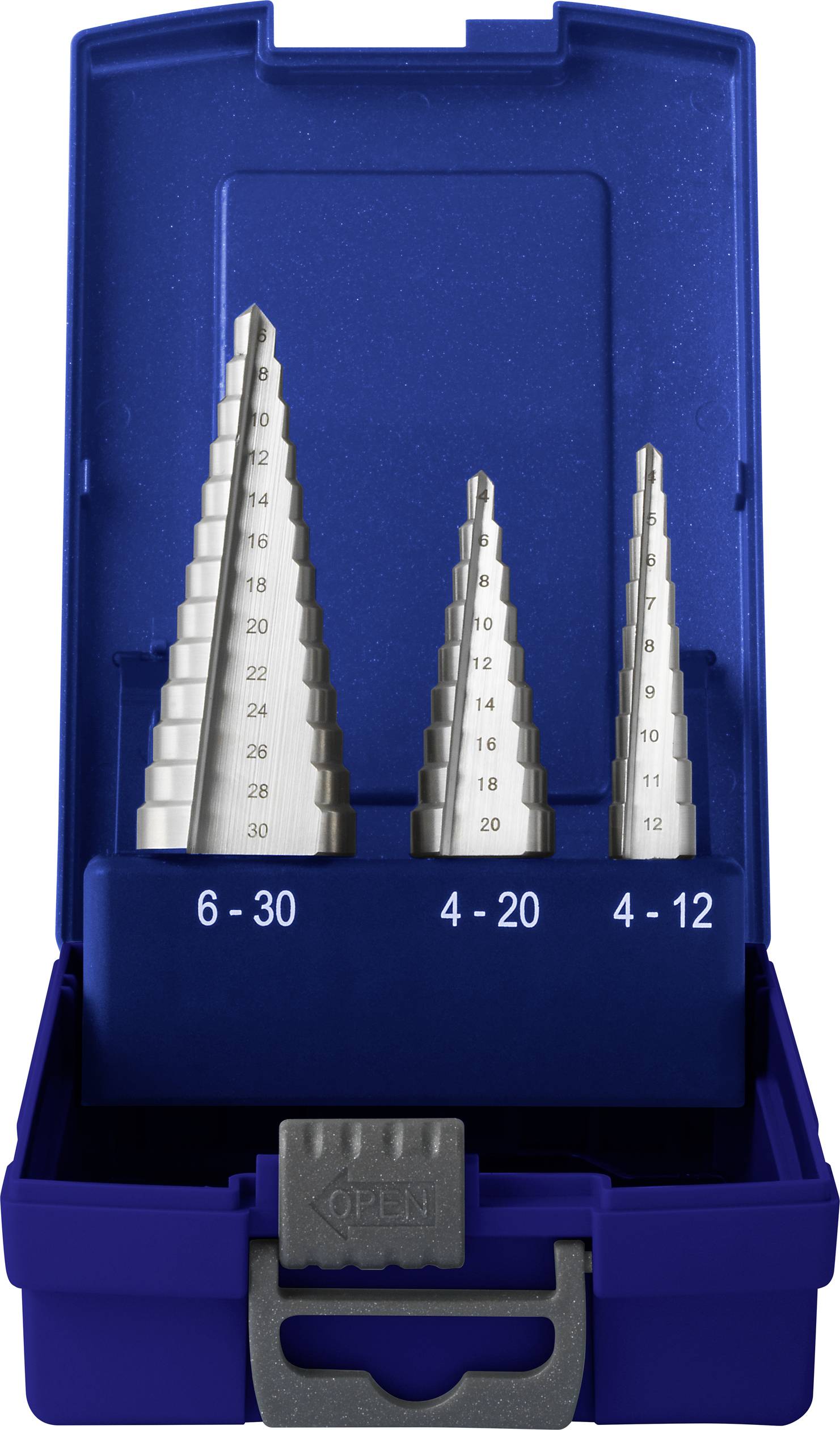 Un ensemble de trois forets étagés dans un boîtier bleu, marqués avec des dimensions de 6-30 mm, 4-20 mm et 4-12 mm.