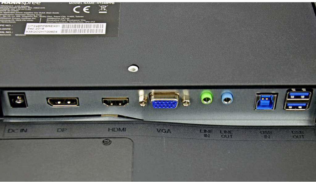 Arrière d'un moniteur avec des connexions : alimentation, DVI, HDMI, VGA, Audio (vert et bleu), USB 3.0. Les marquages de chaque interface sont visibles.