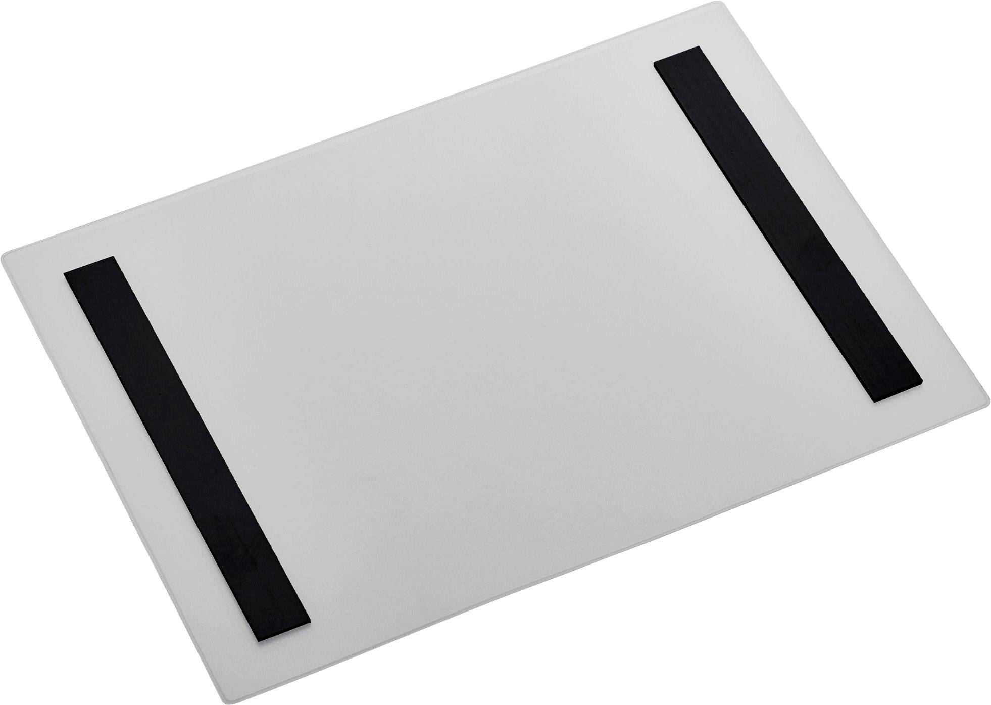 Plaque en plastique avec deux bandes noires sur les bords, sur une surface blanche.