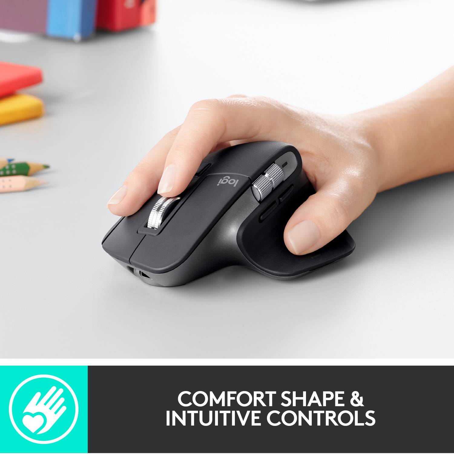 Logitech MX Master 3 Mac Version Souris ergonomique Bluetooth, radio optique graphite 7 Boutons 4000 dpi ergonomique, rechargeable