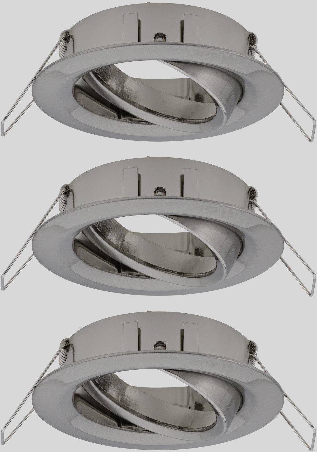 Trois spots encastrés gris métalliques au plafond, chacun équipé d'un anneau orientable et de clips de fixation.