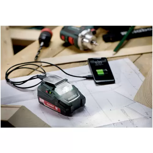 Metabo PA 14.4-18 LED-USB 600288000 Adaptateur de batterie Metabo PA 14.4-18 LED-USB 600288000 Adaptateur de batterie