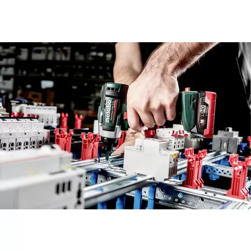 Metabo PowerMaxx SSD 12 BL 601115500 Clé à chocs sans fil 12 V Nombre d’accus fournis 2 2 Ah Li-Ion Metabo PowerMaxx SSD 12 BL 601115500 Clé à chocs sans fil 12 V Nombre d’accus fournis 2 2 Ah Li-Ion