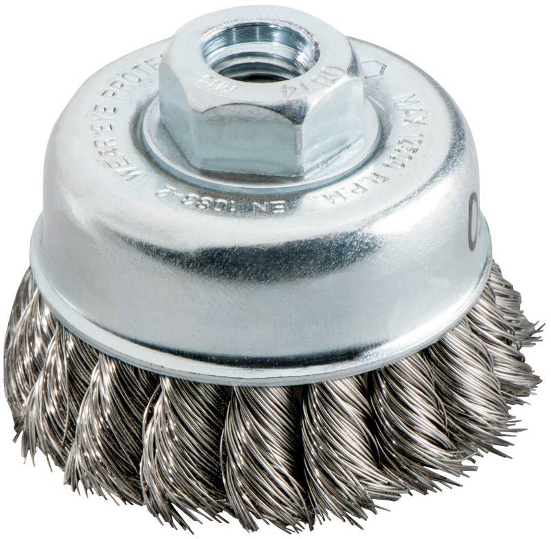 Brosse métallique en fil d'acier torsadé montée sur écrou hexagonal, utilisée pour meuler ou nettoyer les surfaces.