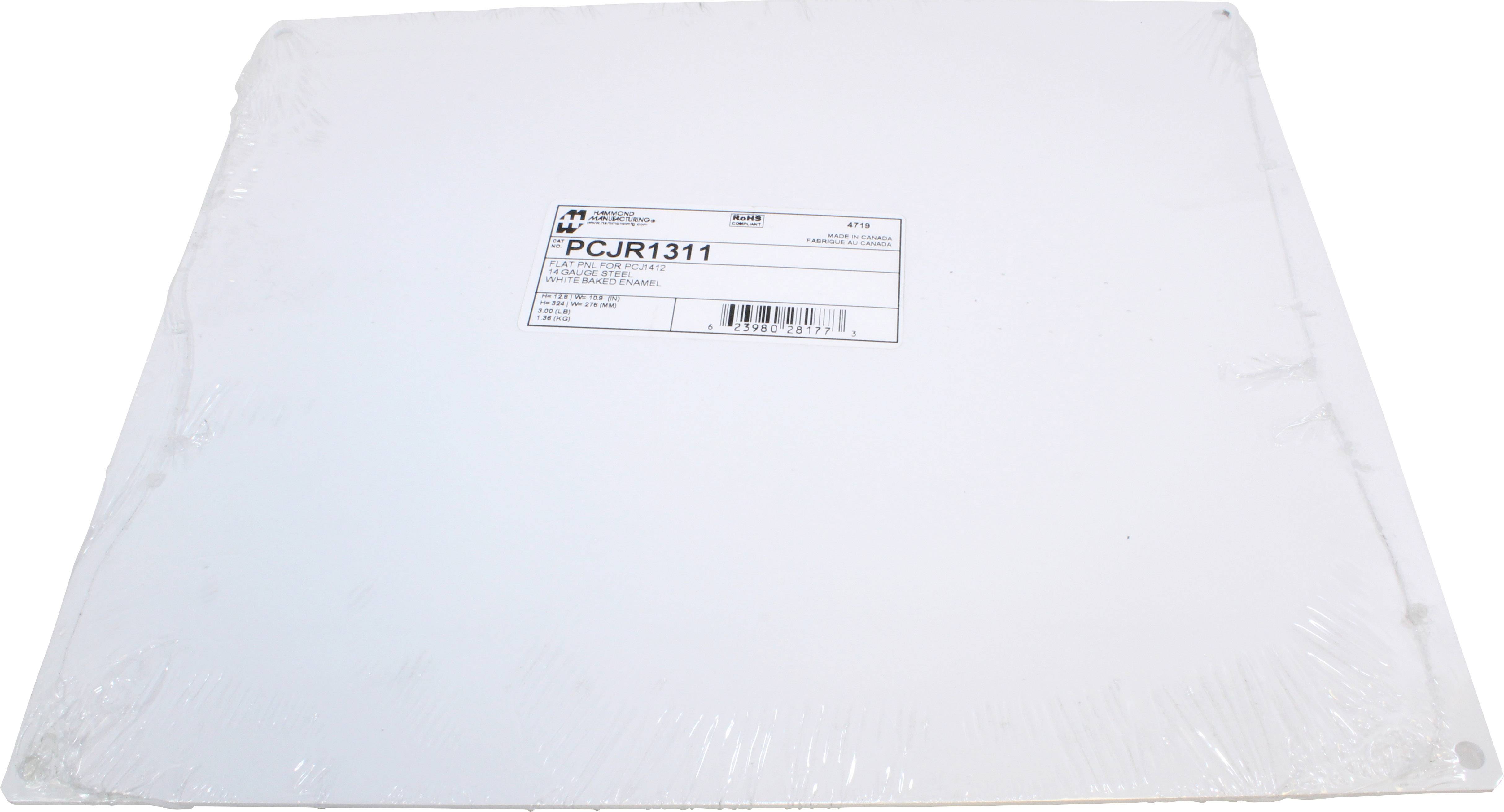 Une plaque en plastique blanc avec une étiquette au centre, affichant des détails du produit et un code-barres.