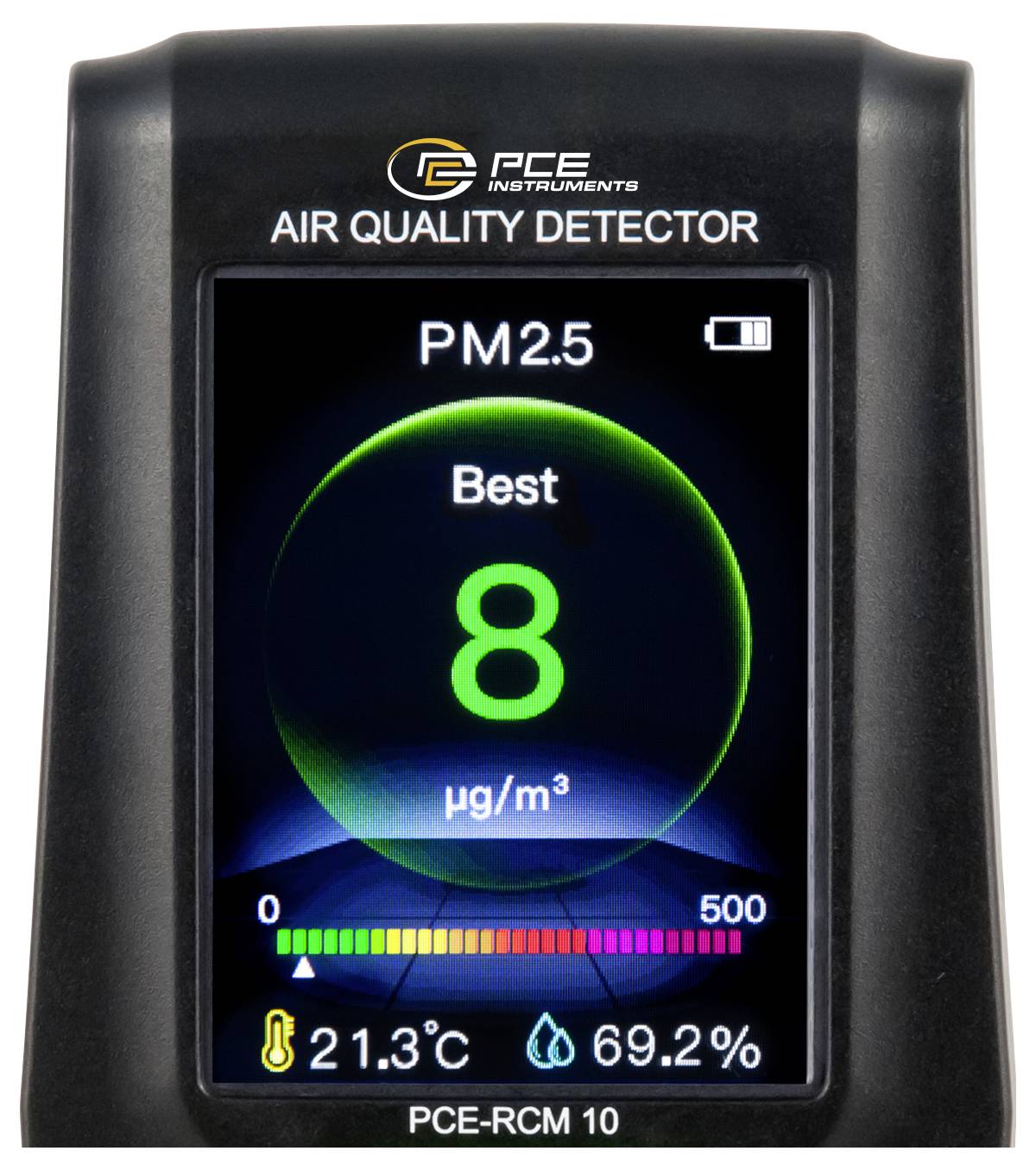 Affichage du détecteur de qualité de l'air montrant le niveau PM2,5 « Optimal » 8 µg/m³, avec une température de 21,3°C et une humidité de 69,2%.