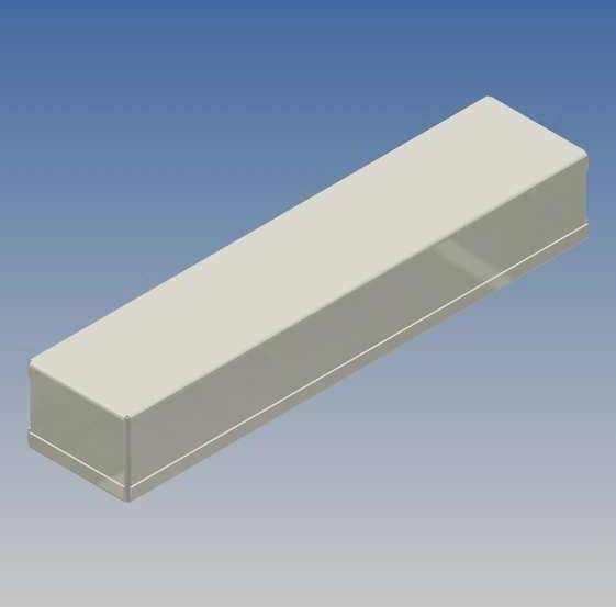 Un long objet rectangulaire gris sur un fond bleu, probablement une barre ou une boîte.