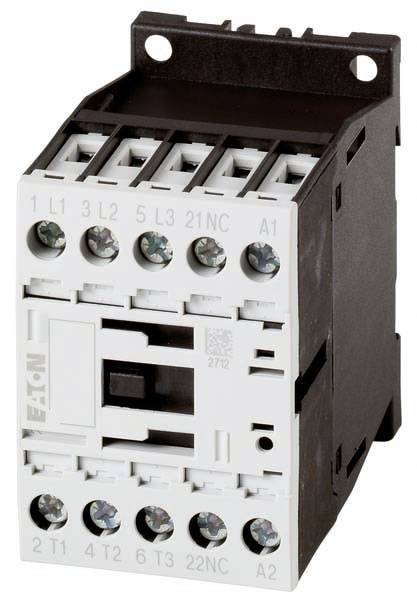 Un contacteur électrique avec plusieurs bornes de connexion. Utilisé pour le contrôle des circuits électriques dans des applications industrielles.