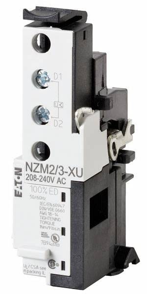 Sont représentés un disjoncteur portant l'inscription 'Eaton' et les spécifications 'NZM2/3-XU 208-240V AC'.