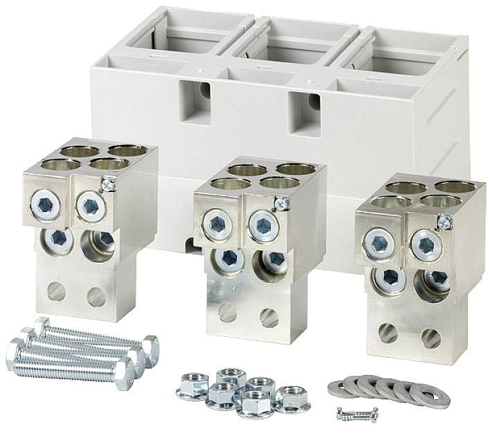 Bornes de connexion électriques et vis, alignées à côté d'une base en plastique blanc, prêtes pour le montage ou l'installation.