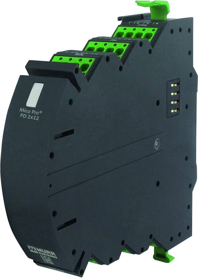 Un appareil électrique noir et élancé avec des connecteurs verts sur le dessus. Logo et numéro de modèle sur la face avant.
