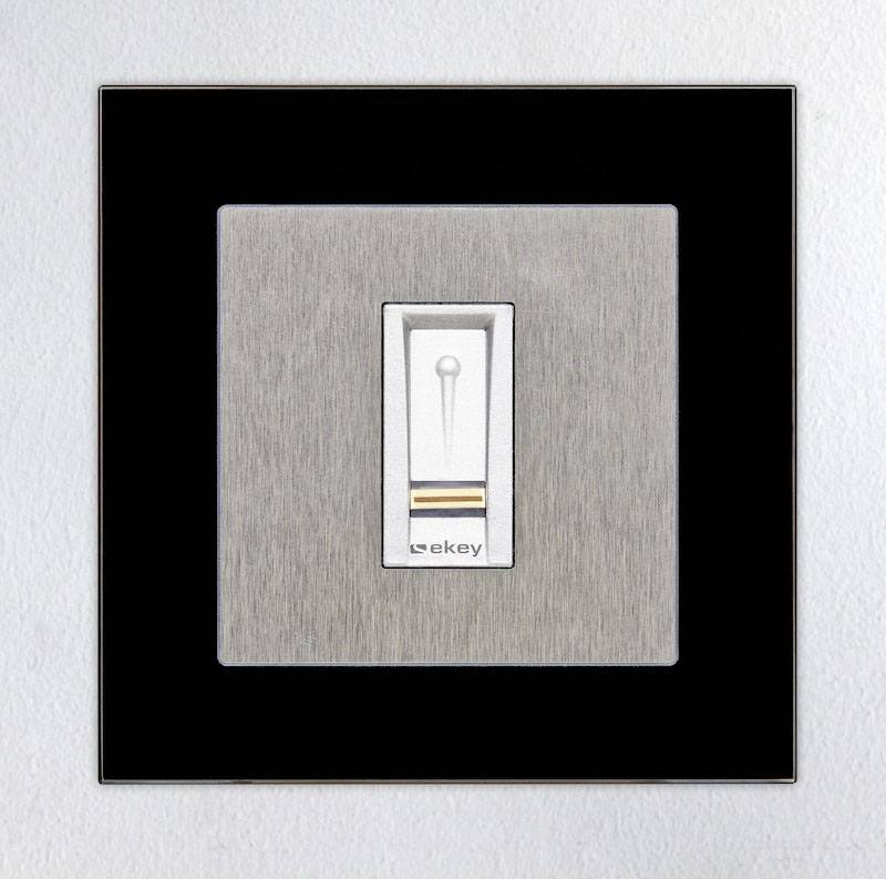 EKEY 101703 Cadre décoratif encastré, mural IP44