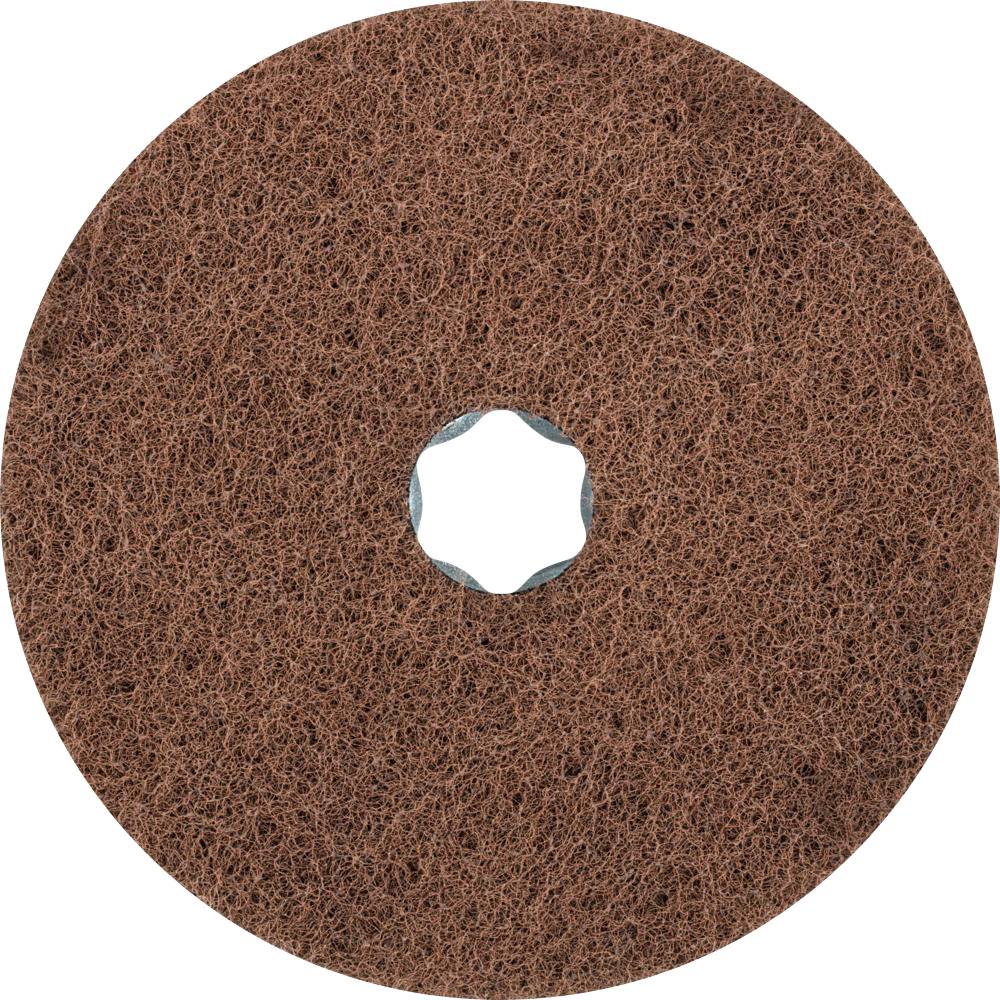Un disque abrasif marron rond avec une ouverture centrale, utilisé pour polir ou poncer des surfaces.