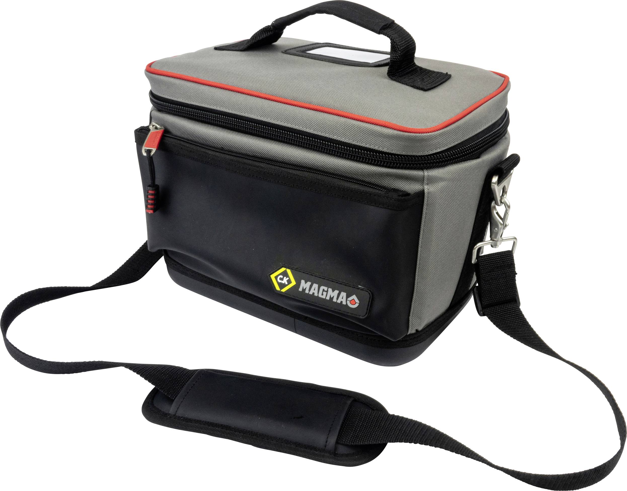 Un sac noir et gris portant le logo 'Magma', avec une fermeture éclair rouge et une bandoulière. Idéal pour le transport d'outils ou d'équipements.