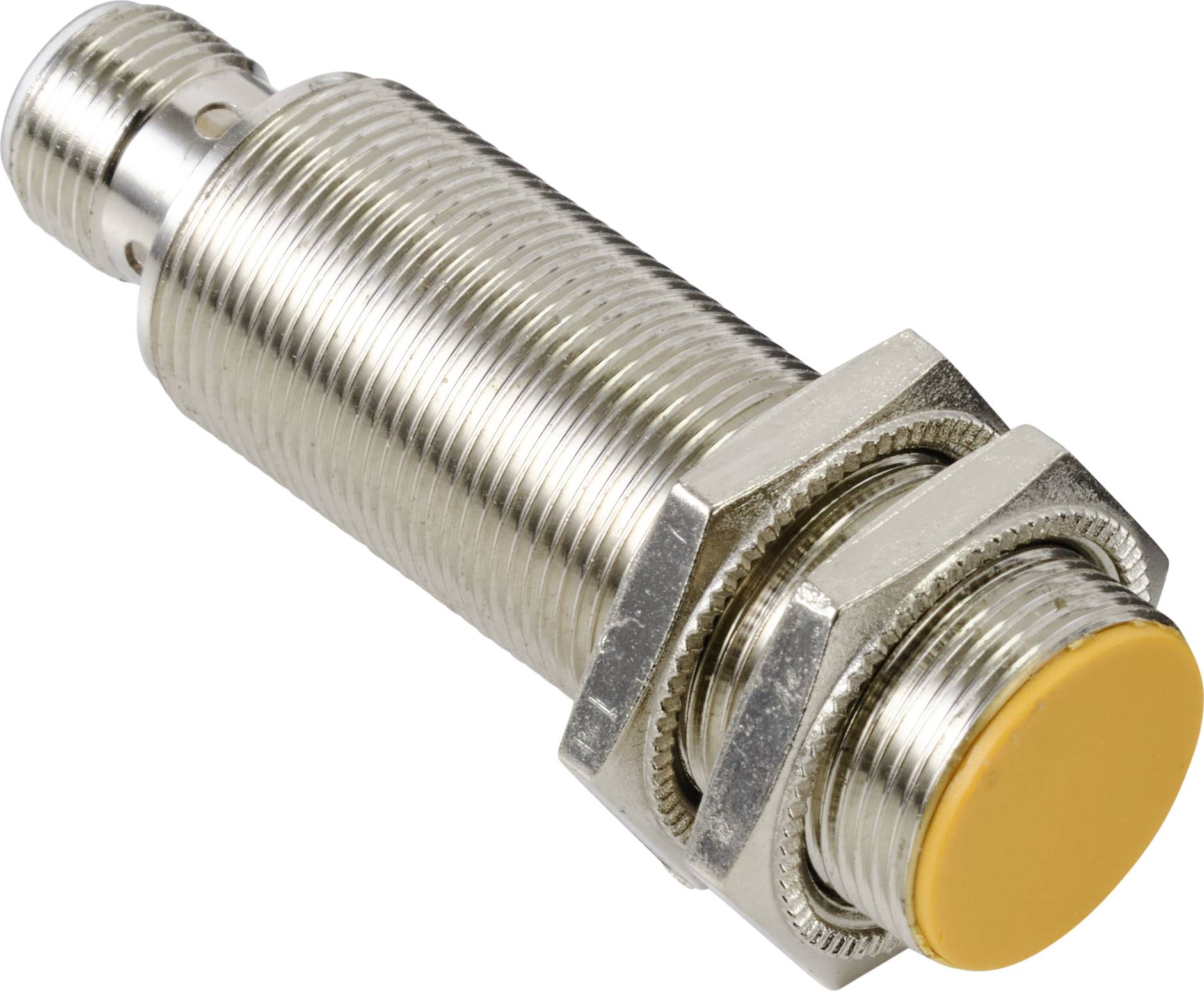 Capteur inductif cylindrique en argent avec pointe jaune, conçu pour détecter des objets métalliques, montrant une vis métallique rainurée.