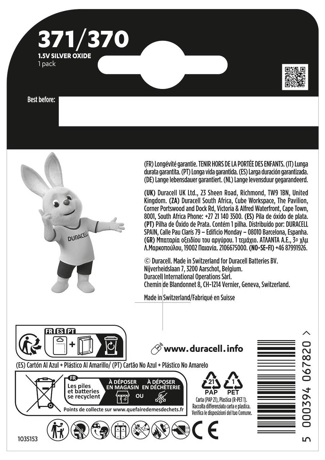 L'image montre l'emballage arrière d'un paquet de piles Duracell, mettant en vedette le Lapin Duracell, les détails du produit et les symboles internationaux de recyclage.