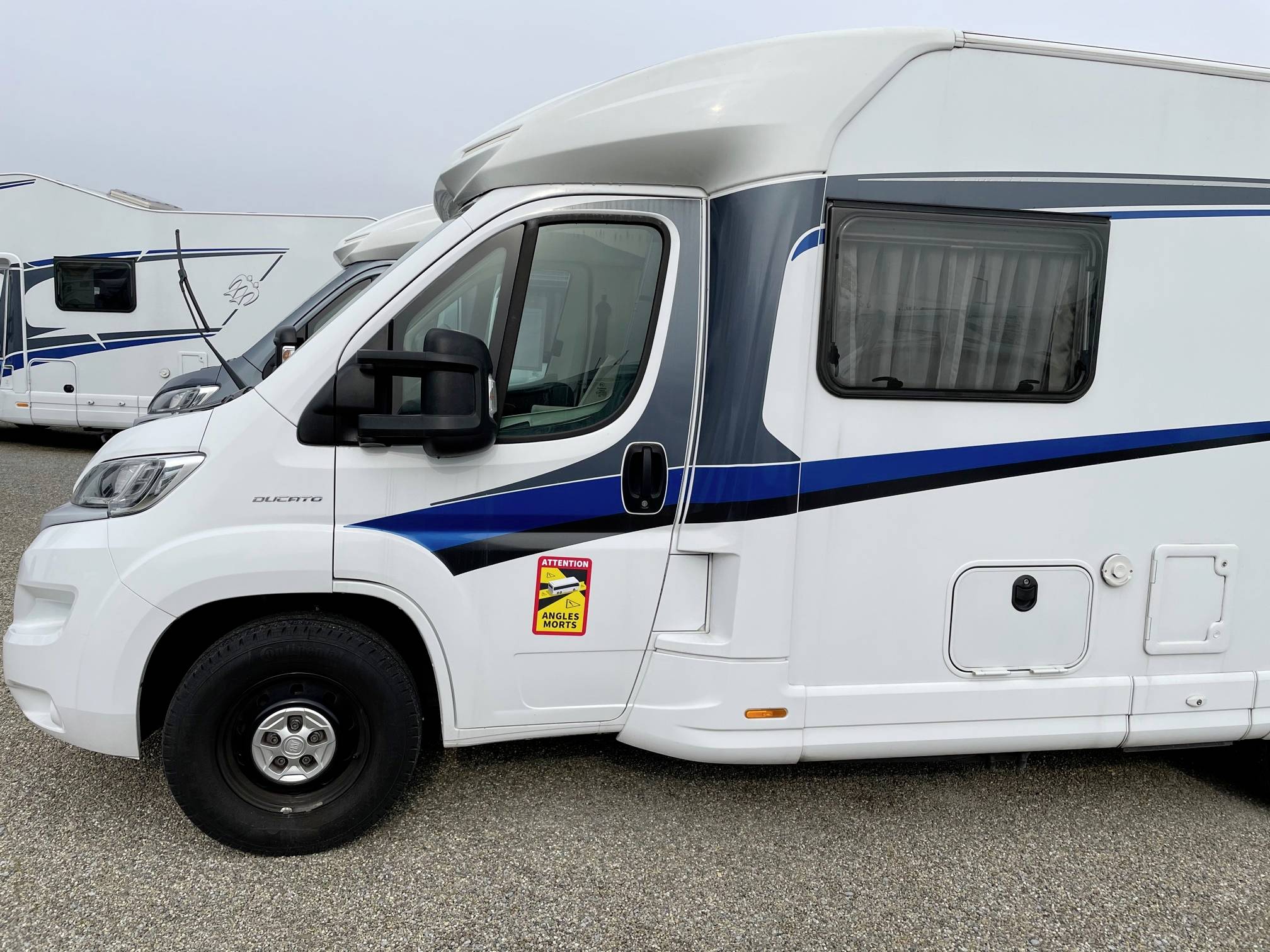 IWH 097610 Marquage de signalisation pour véhicule 3 pc(s)