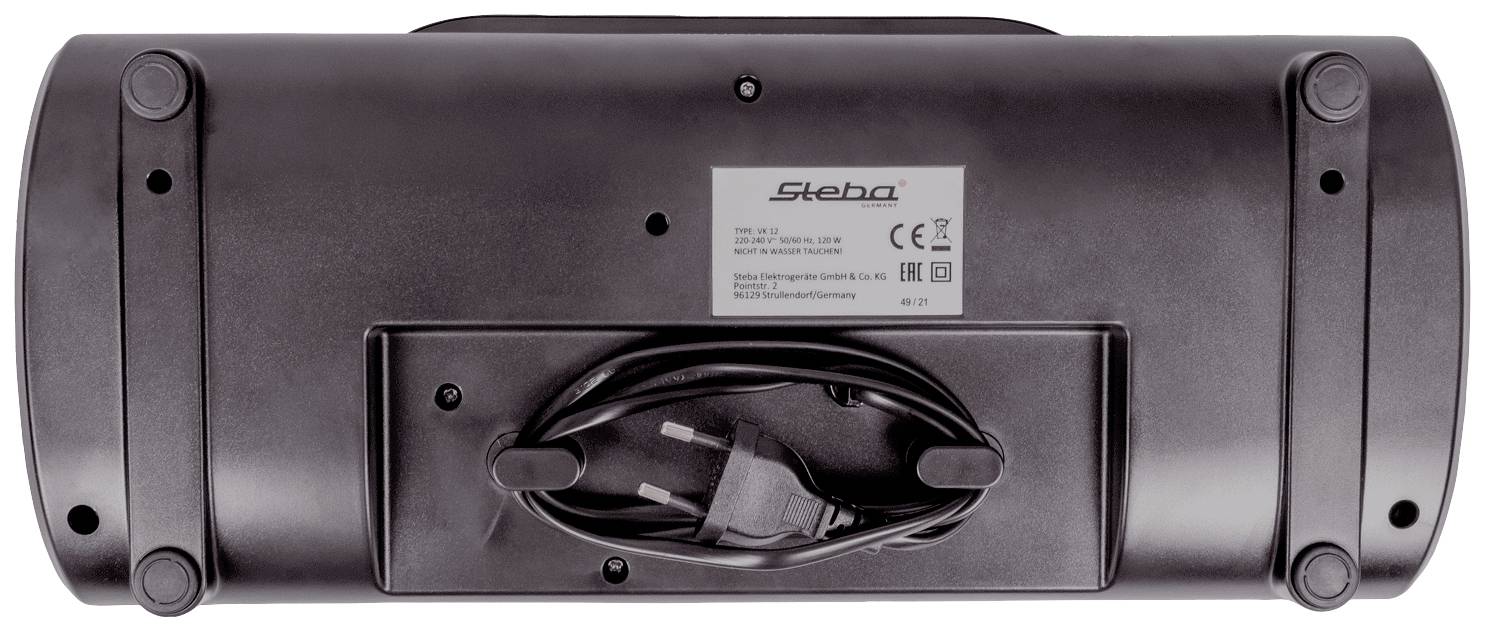 Le dessous d'un appareil électrique noir avec un câble enroulé et une fiche, portant l'étiquette du fabricant 'Steba' sur la plaque signalétique.