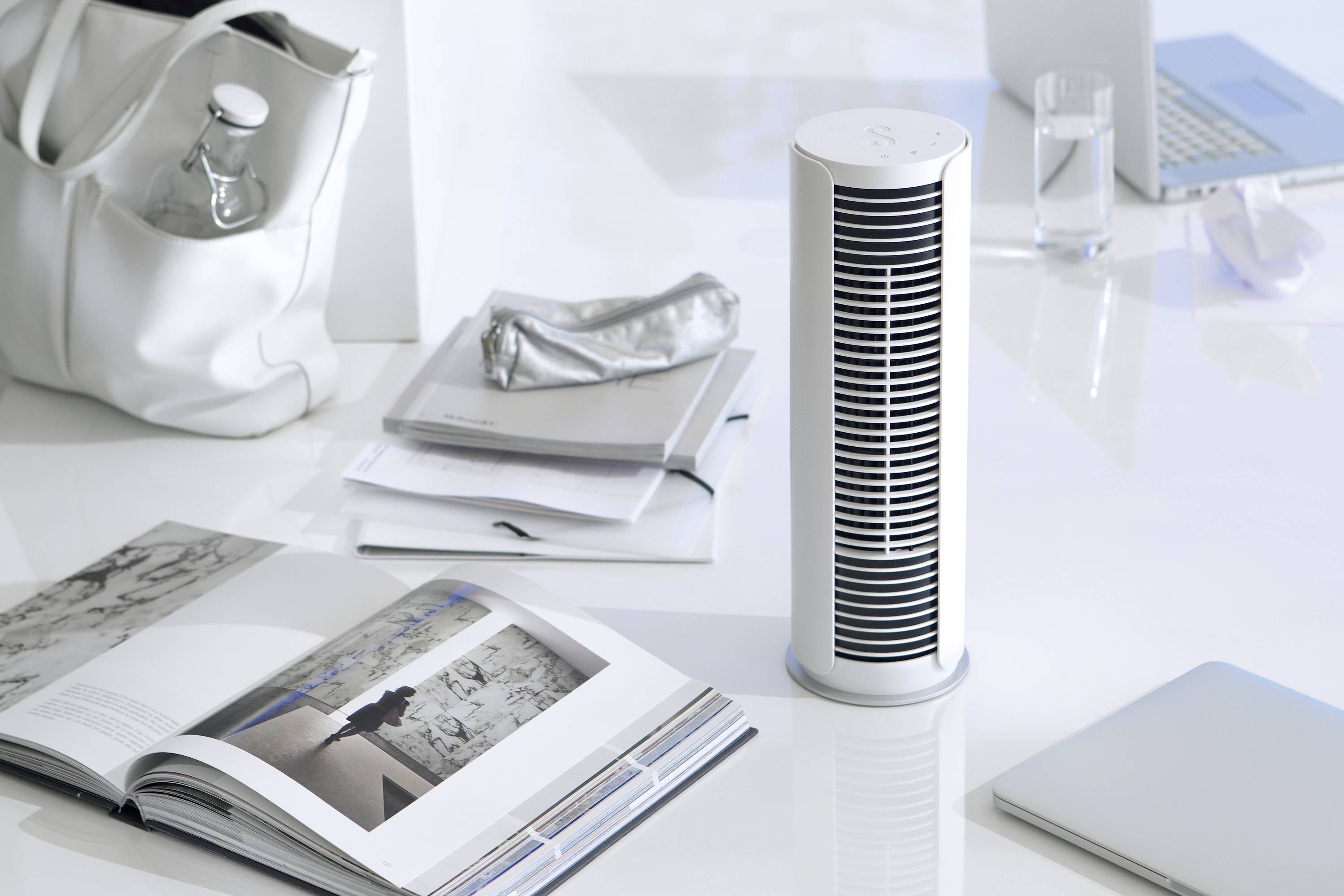 Stadler Form Peter little Ventilateur de table 9 W (Ø x H) 10.9 cm x 361 mm blanc pivotant