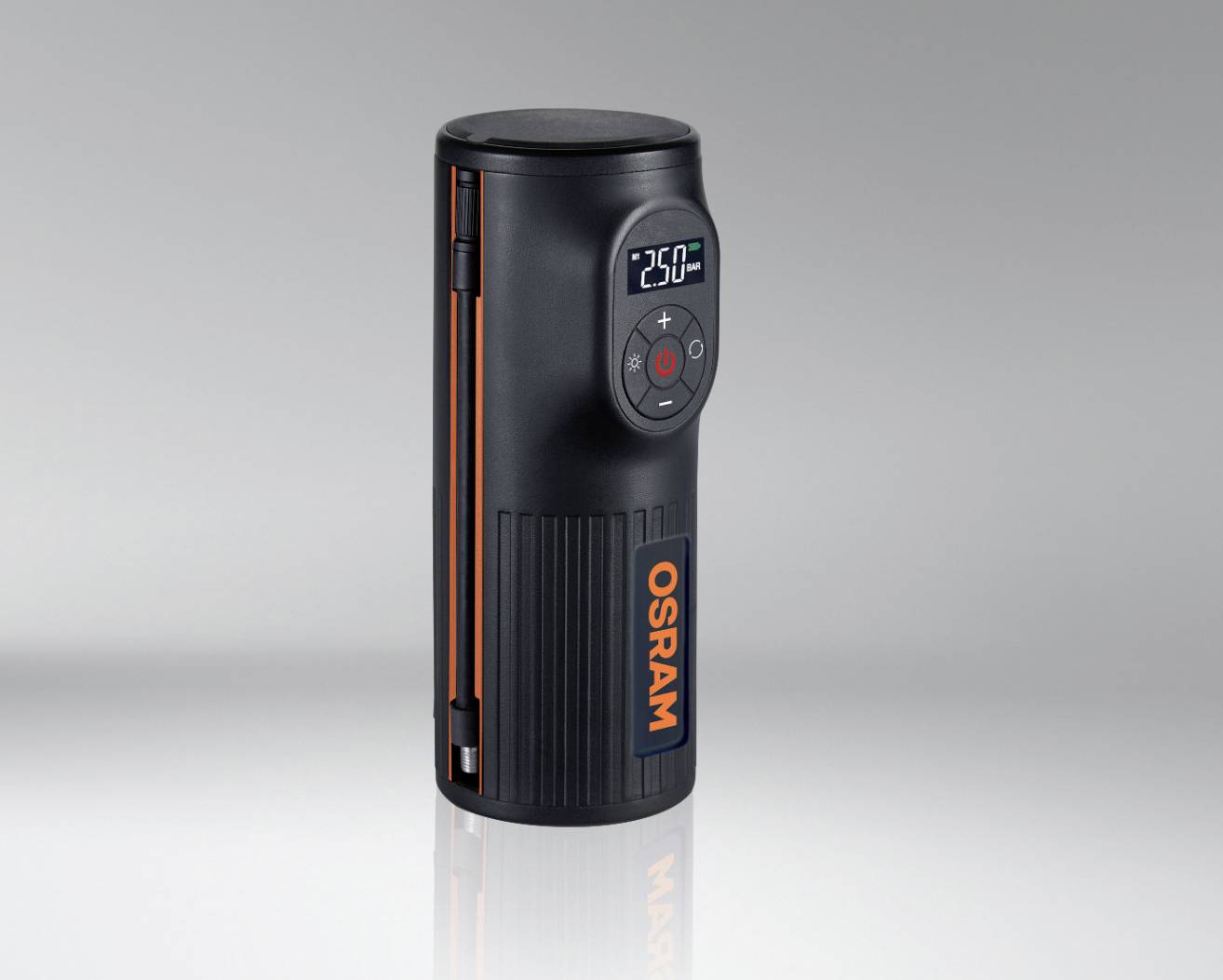 Un compresseur d'air noir, cylindrique, de la marque 'OSRAM', équipé d'un affichage numérique et de commandes à l'avant.